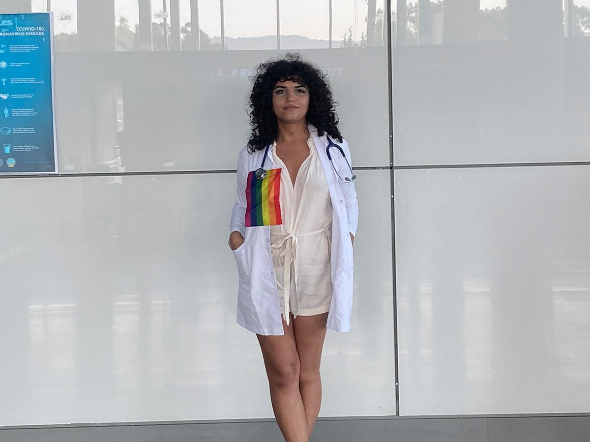 Meslekten men edilen trans doktor Larin Kayataş: “Bakanlığın hukuka aykırı işlemler tesis etmesine artık son vermesini talep ediyorum” | Kaos GL - LGBTİ+ Haber Portalı