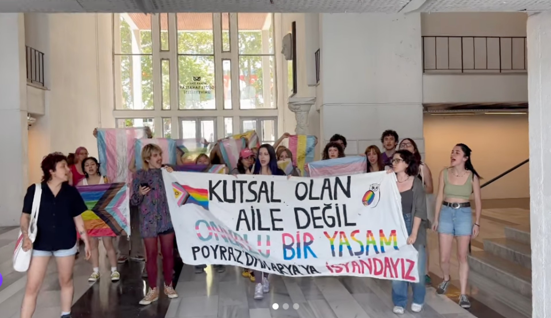 Mimar Sinan Güzel Sanatlar Üniversitesi’nde 4. Onur Yürüyüşü yapıldı: “Nefrete inat, yaşasın hayat!” | Kaos GL - LGBTİ+ Haber Portalı Haber