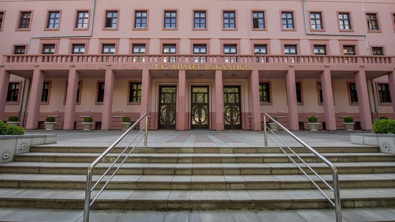 Ministry of Justice labels calls for the “deportation” of LGBTI+ people as “freedom of the press” | Kaos GL - News Portal for LGBTI+