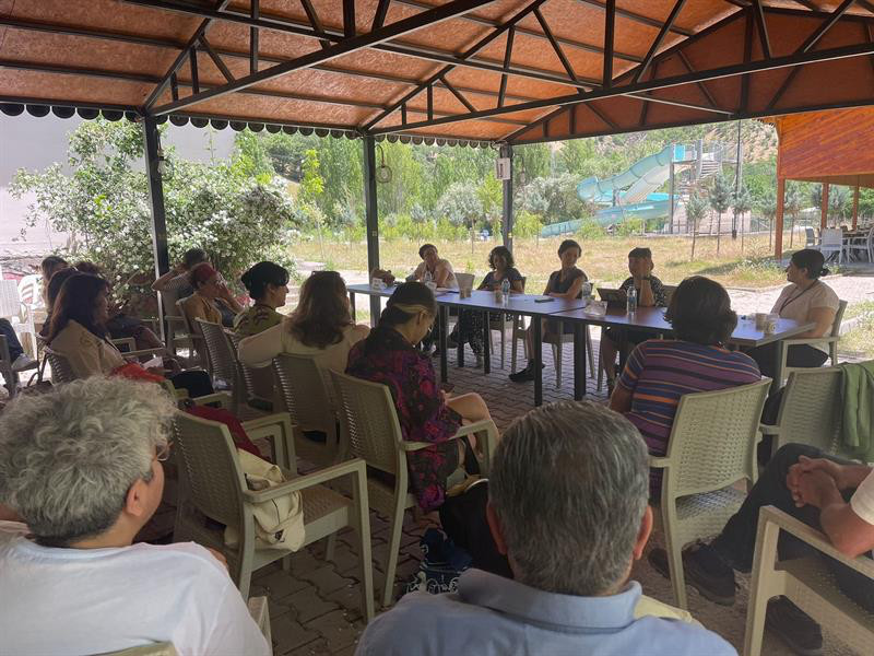 Munzur’un yanı başında: Kadınlar, LGBTİ+’lar ve doğa | Kaos GL - LGBTİ+ Haber Portalı Haber