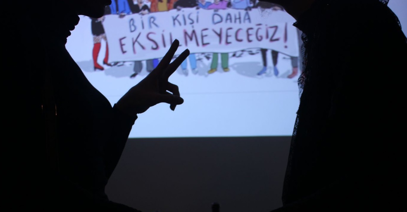 “Onurlu bir yaşam için yılmadan sesimizi çıkarmaya devam ediyoruz!” | Kaos GL - LGBTİ+ Haber Portalı Haber