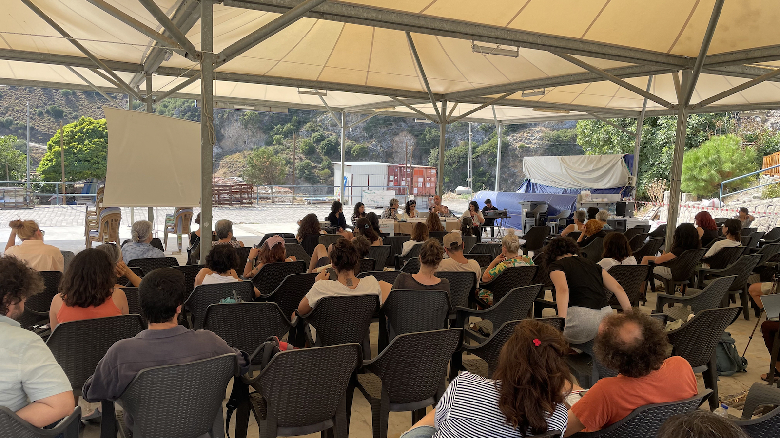 “Ortada korunacak bir aile var mı? Aileden bizi kim koruyacak?” | Kaos GL - LGBTİ+ Haber Portalı Haber