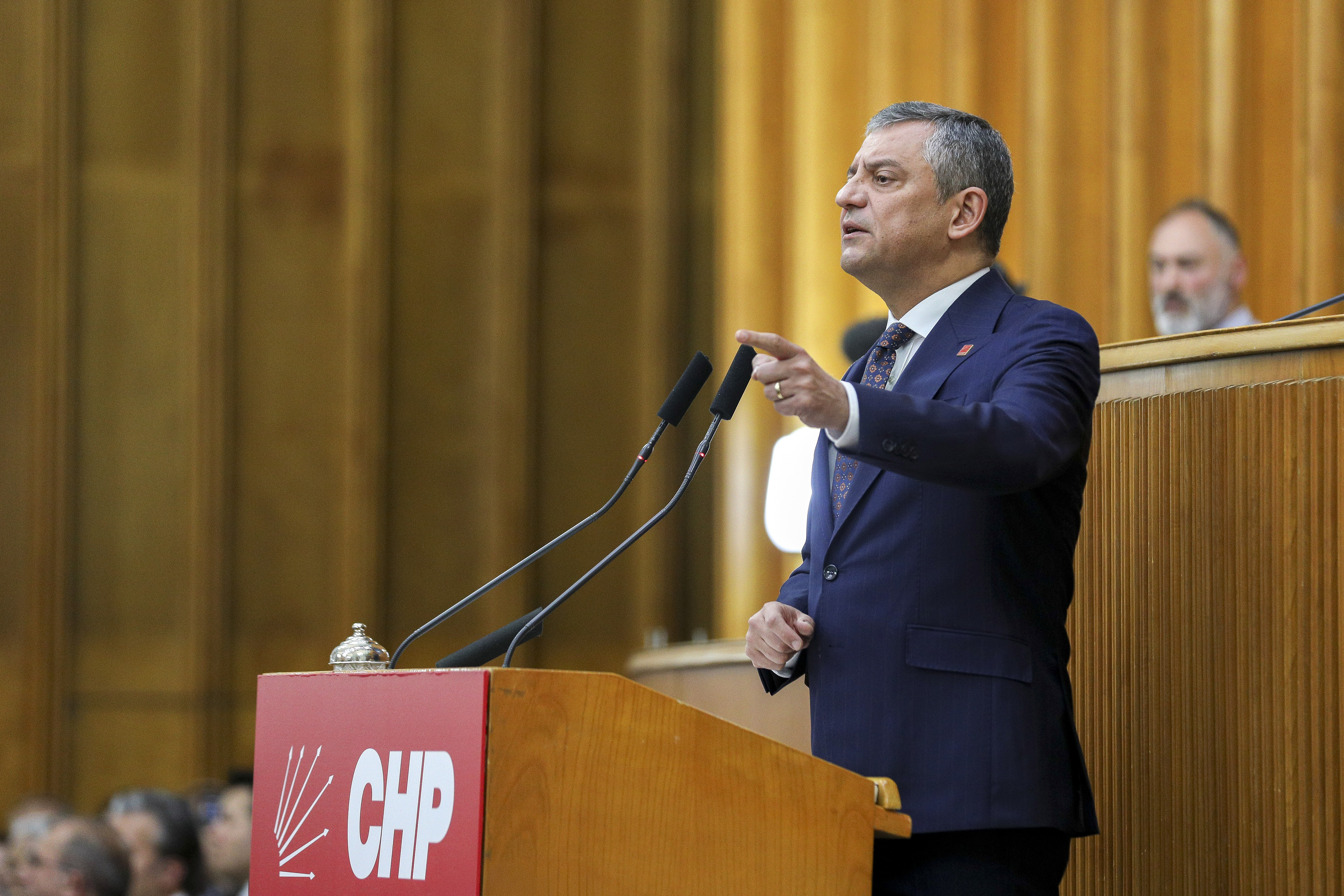 Özgür Özel’den İstanbul Sözleşmesi sözü: "Meclis’e sevk ettiğimiz ilk anlaşma, İstanbul Sözleşmesi’ne geri dönülmesi anlaşması olacak" Kaos GL - LGBTİ+ Haber Portalı