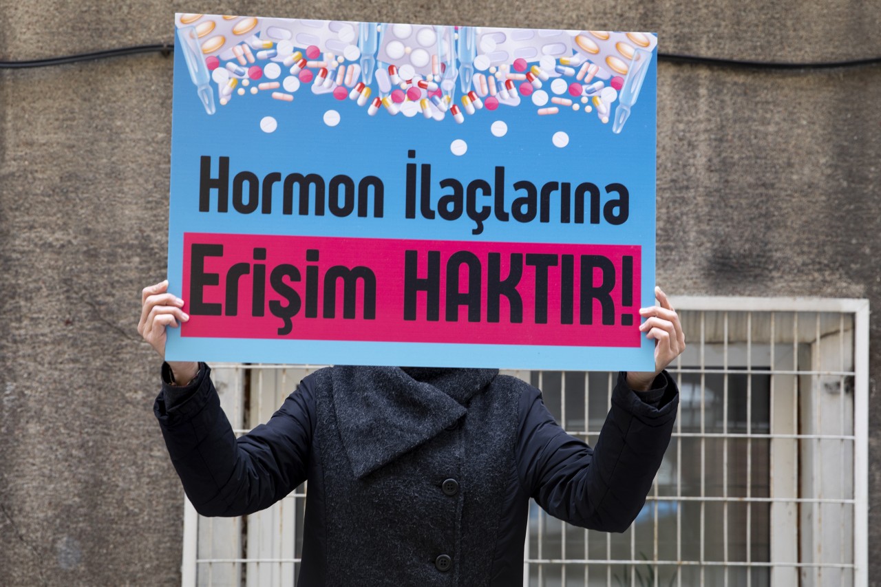 Pandemi, zamlar ve transfobi gölgesinde cinsiyet uyum süreci Kaos GL - LGBTİ+ Haber Portalı
