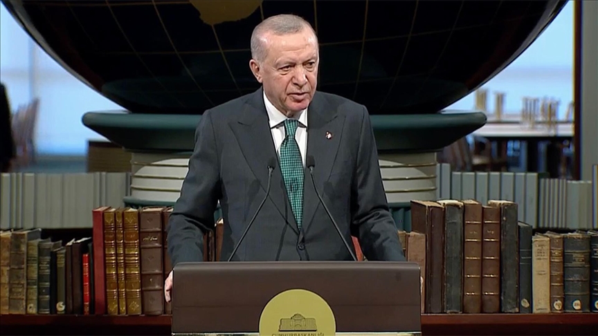 Papa Türkiye’de, Erdoğan: Kendisinin ailenin korunmasına yönelik güçlü mesajlarını büyük bir memnuniyetle takip ediyorum | Kaos GL - LGBTİ+ Haber Portalı Haber
