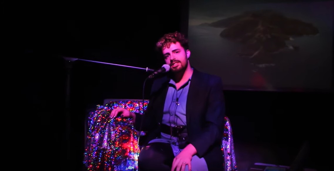 Pembe Hayat’tan 20 Kasım vlogu | Kaos GL - LGBTİ+ Haber Portalı Haber