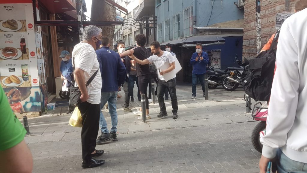 Polis, Kadıköy’de 17 Mayıs eylemi yapanlara saldırdı Kaos GL - LGBTİ+ Haber Portalı