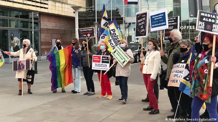 “Polonyalı Büyükanneler” LGBTİ+ hakları için sokakta | Kaos GL - LGBTİ+ Haber Portalı Haber