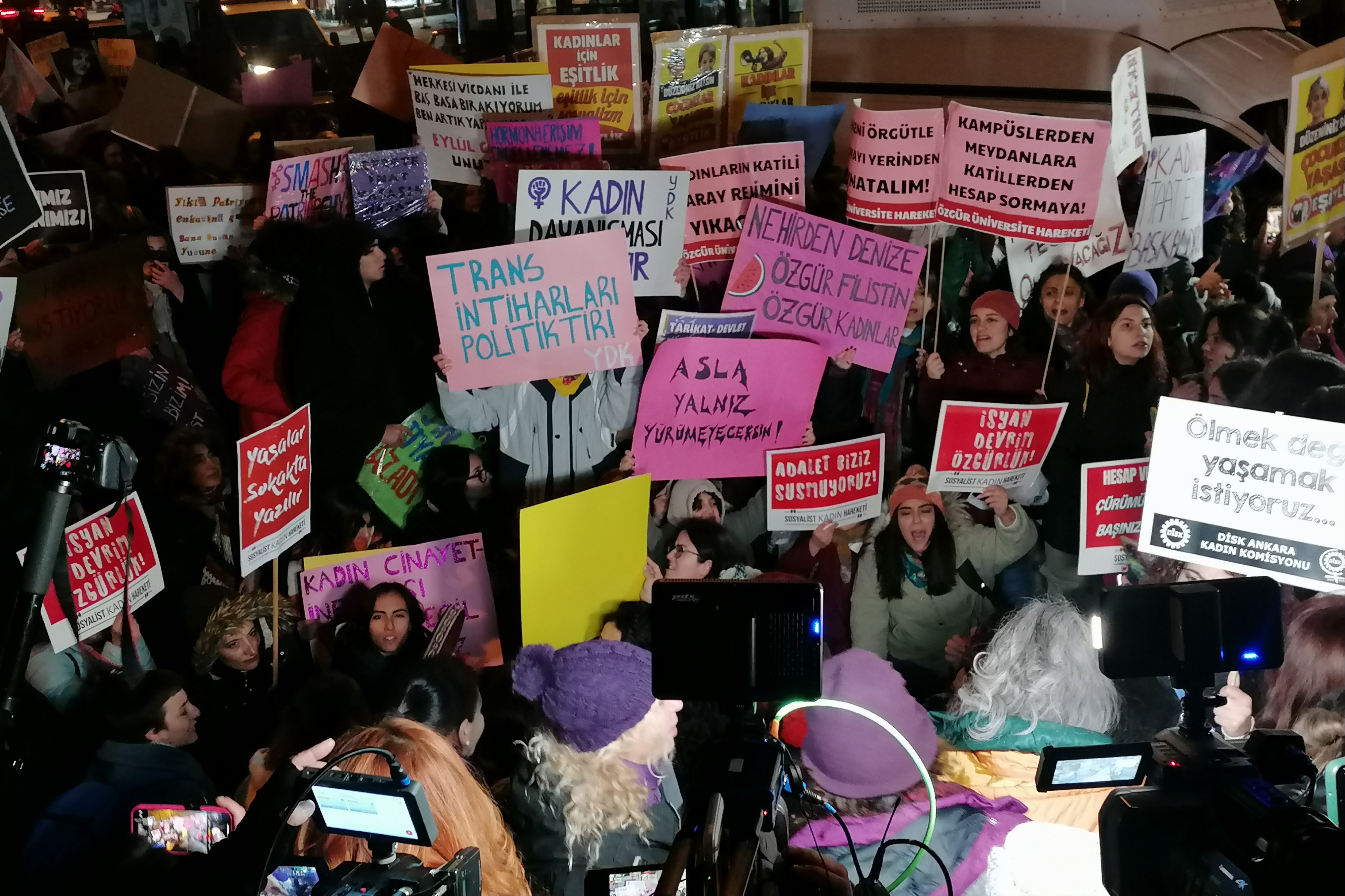 Pride Ankara’dan 25 Kasım’a çağrı: “Omuz omuza yürüyelim!” Kaos GL - LGBTİ+ Haber Portalı