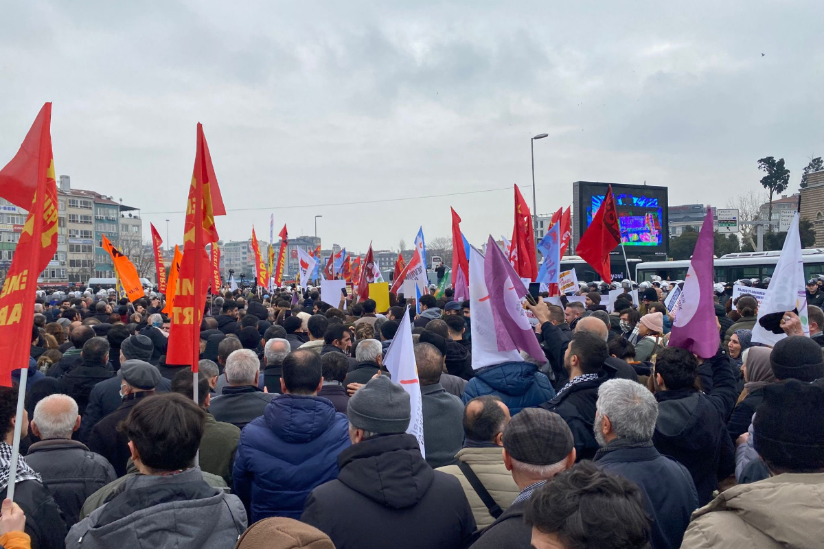 Rojava eyleminde gözaltına alınan Trans Pride aktivisti Yusuf serbest bırakıldı | Kaos GL - LGBTİ+ Haber Portalı Haber