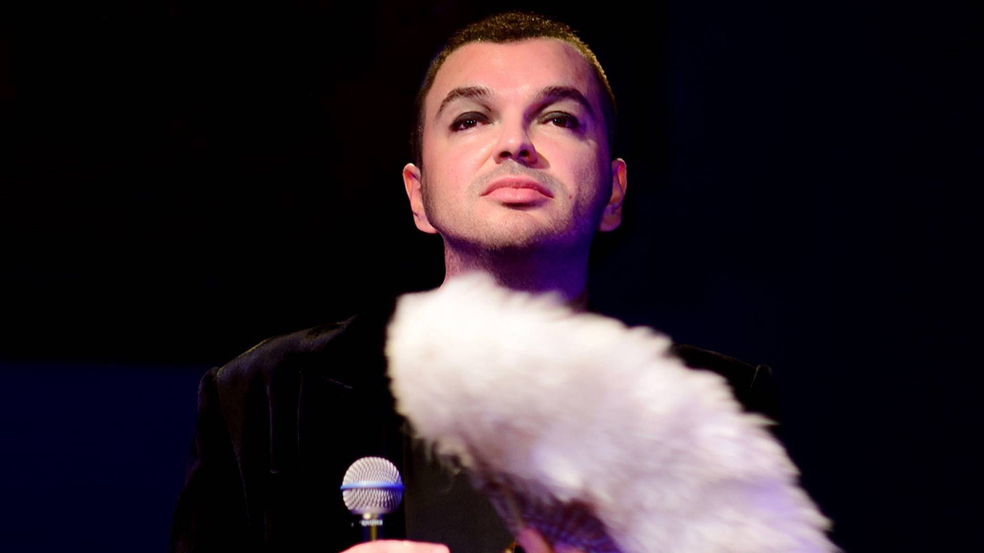 “Şarkılarım benim hikayemin dışavurumu” | Kaos GL - LGBTİ+ Haber Portalı Haber