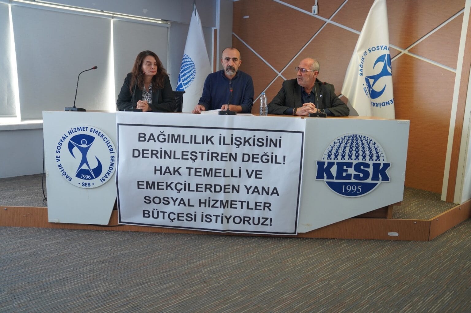 SES’ten Aile Bakanlığı bütçesine tepki: "Toplumsal cinsiyet eşitliğinden uzak!" | Kaos GL - LGBTİ+ Haber Portalı