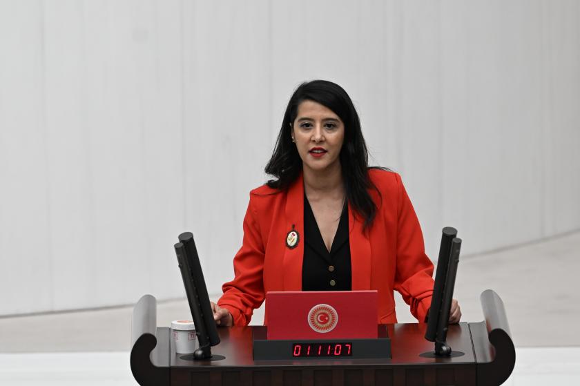 Sevda Karaca: “LGBTİ+’lara karşı nefret örgütlemeye para saçıyorsunuz” | Kaos GL - LGBTİ+ Haber Portalı Haber