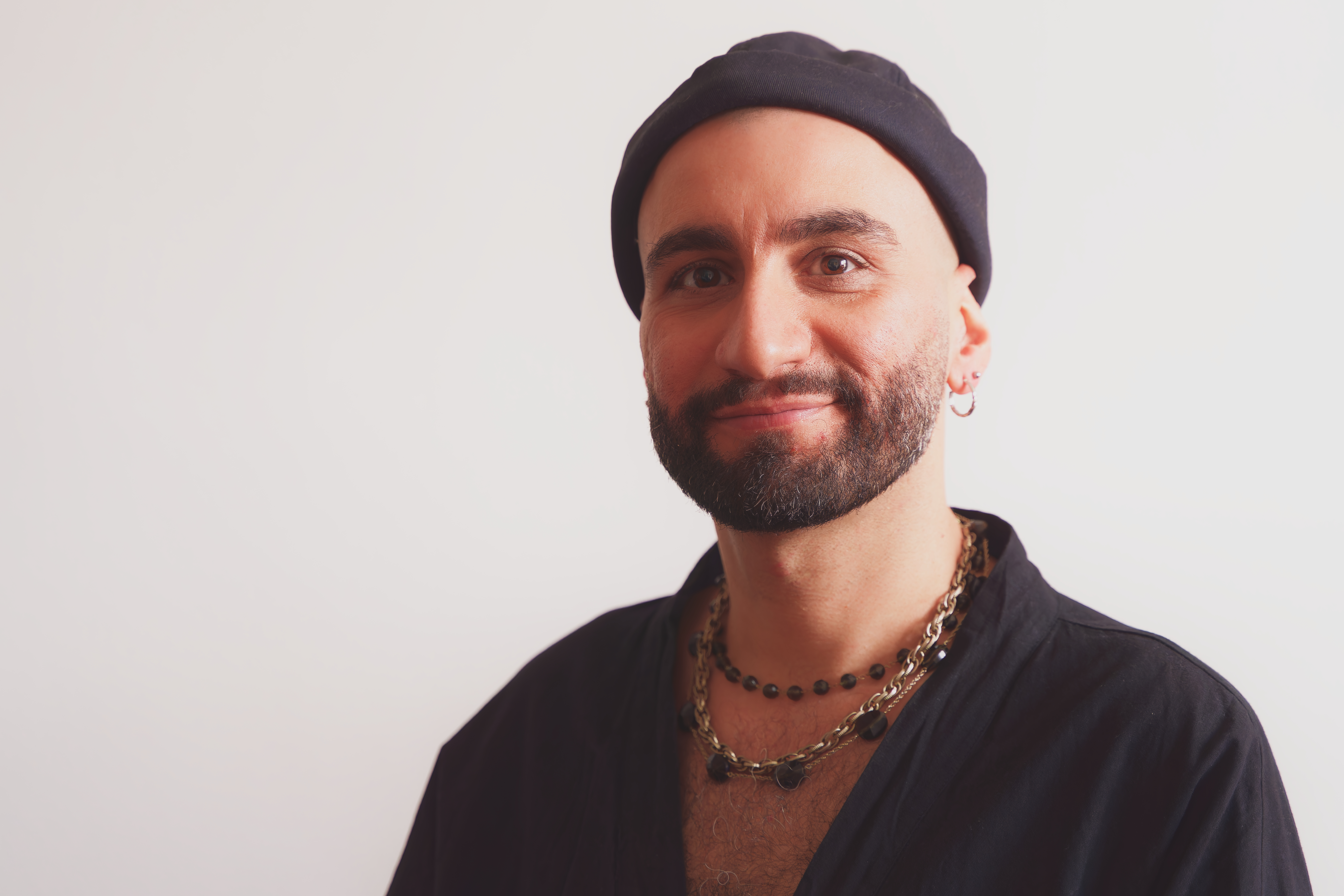 Sezgin İnceel'den yeni şarkı: Kaktüs Kaos GL - LGBTİ+ Haber Portalı