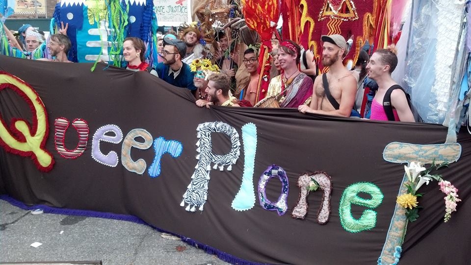 “Sistem, cinsiyet kimliği ve cinsel yönelim çeşitliliği gibi biyoçeşitliliği de tehdit ediyor” | Kaos GL - LGBTİ+ Haber Portalı Haber