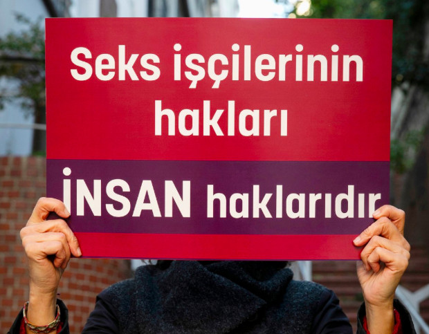 Sivil toplum örgütleri ve aktivistlerden Dünya Seks İşçilerine Yönelik Şiddetle Mücadele Günü açıklamaları Kaos GL - LGBTİ+ Haber Portalı