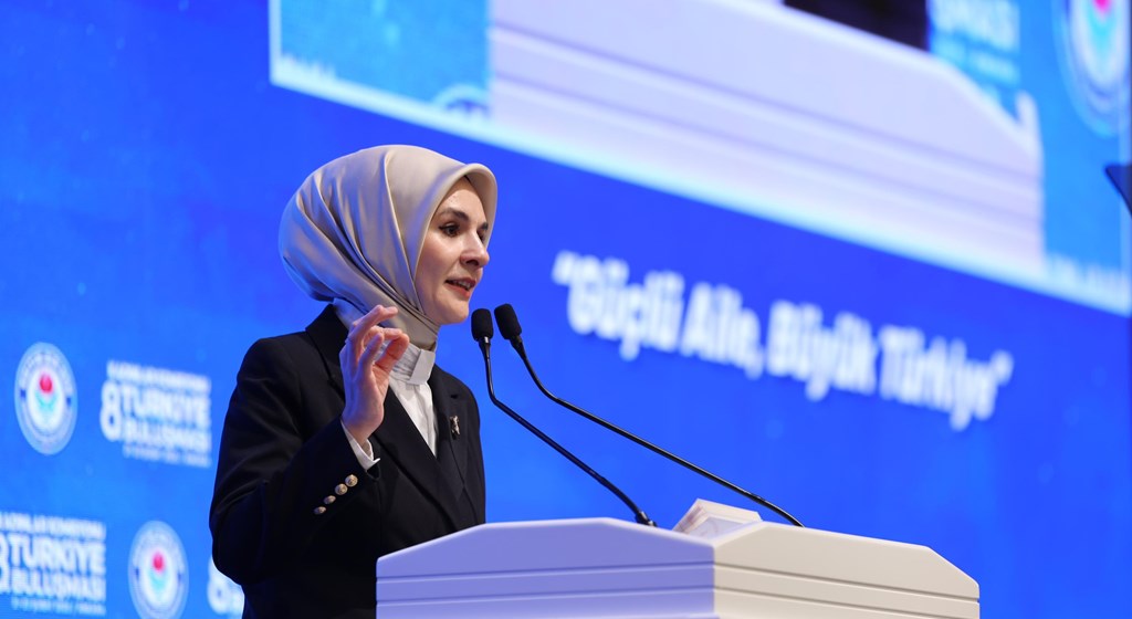 The Minister of Family is again targeting LGBTI+'s: ‘We see the family issue as a matter of national security’ | Kaos GL - News Portal for LGBTI+ News