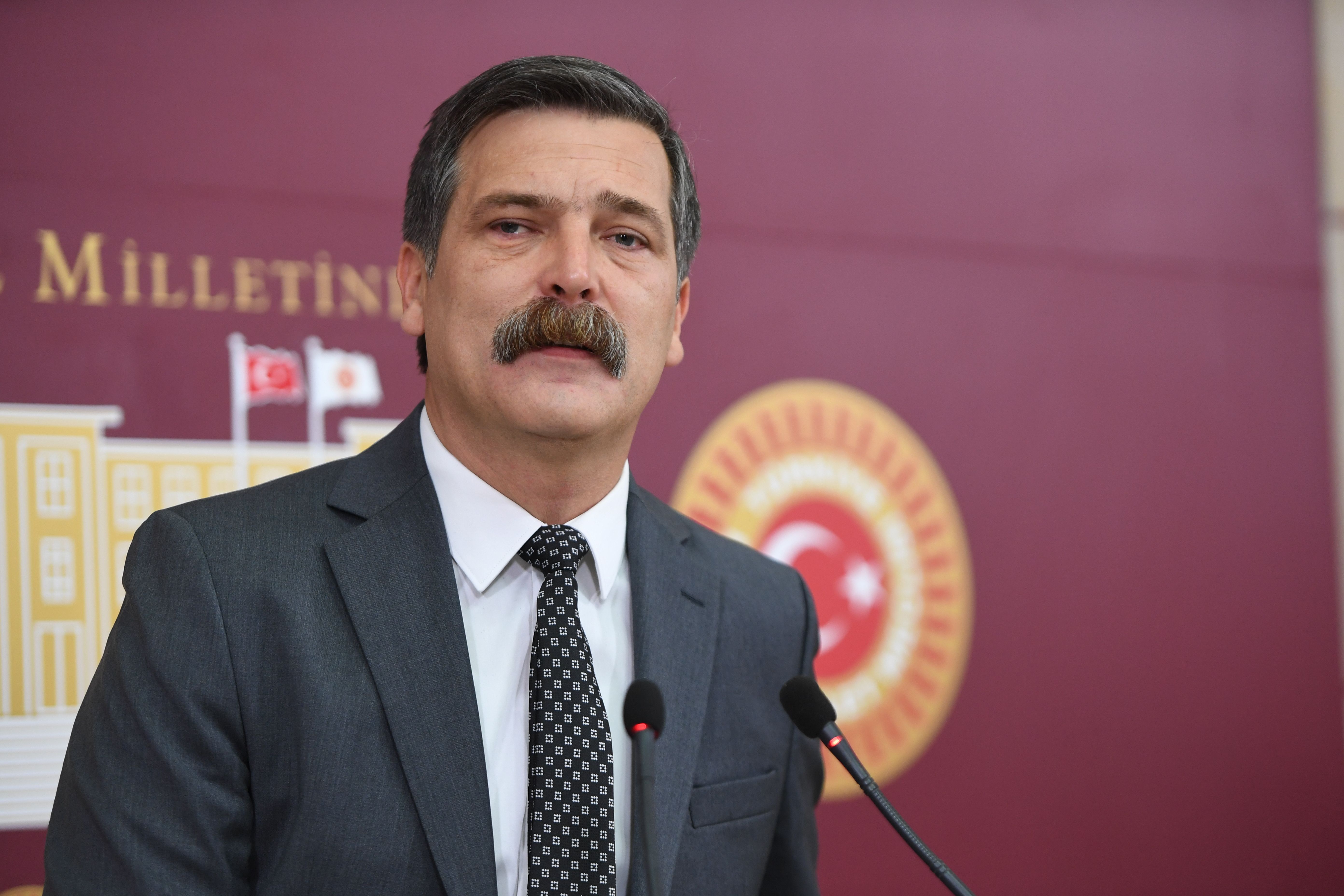TİP Genel Başkanı Erkan Baş’tan yargı paketine tepki: “İktidarın korkunç zihniyetini, nefret dilini bütün boyutlarıyla görüyoruz” | Kaos GL - LGBTİ+ Haber Portalı Haber