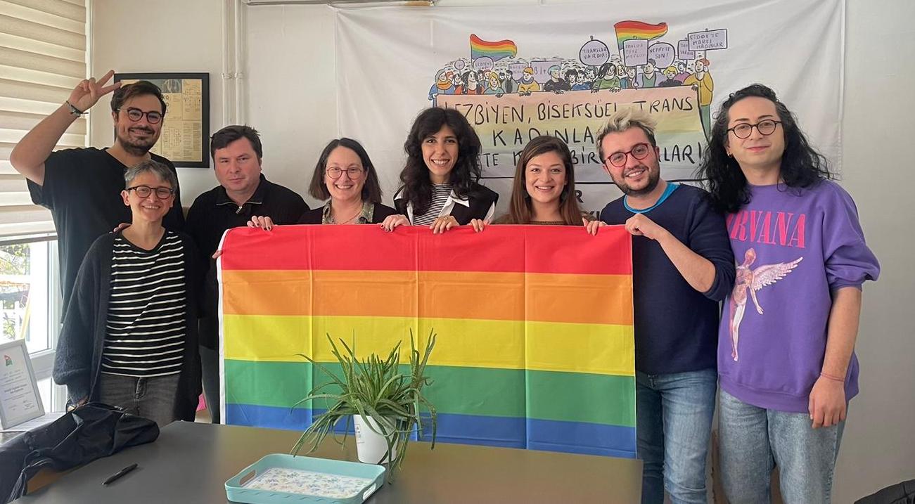 TİP, Kaos GL ve 17 Mayıs’ı ziyaret etti: “Hedefimiz sokakları ve özgürlüğü tekrar kazanmak” Kaos GL - LGBTİ+ Haber Portalı
