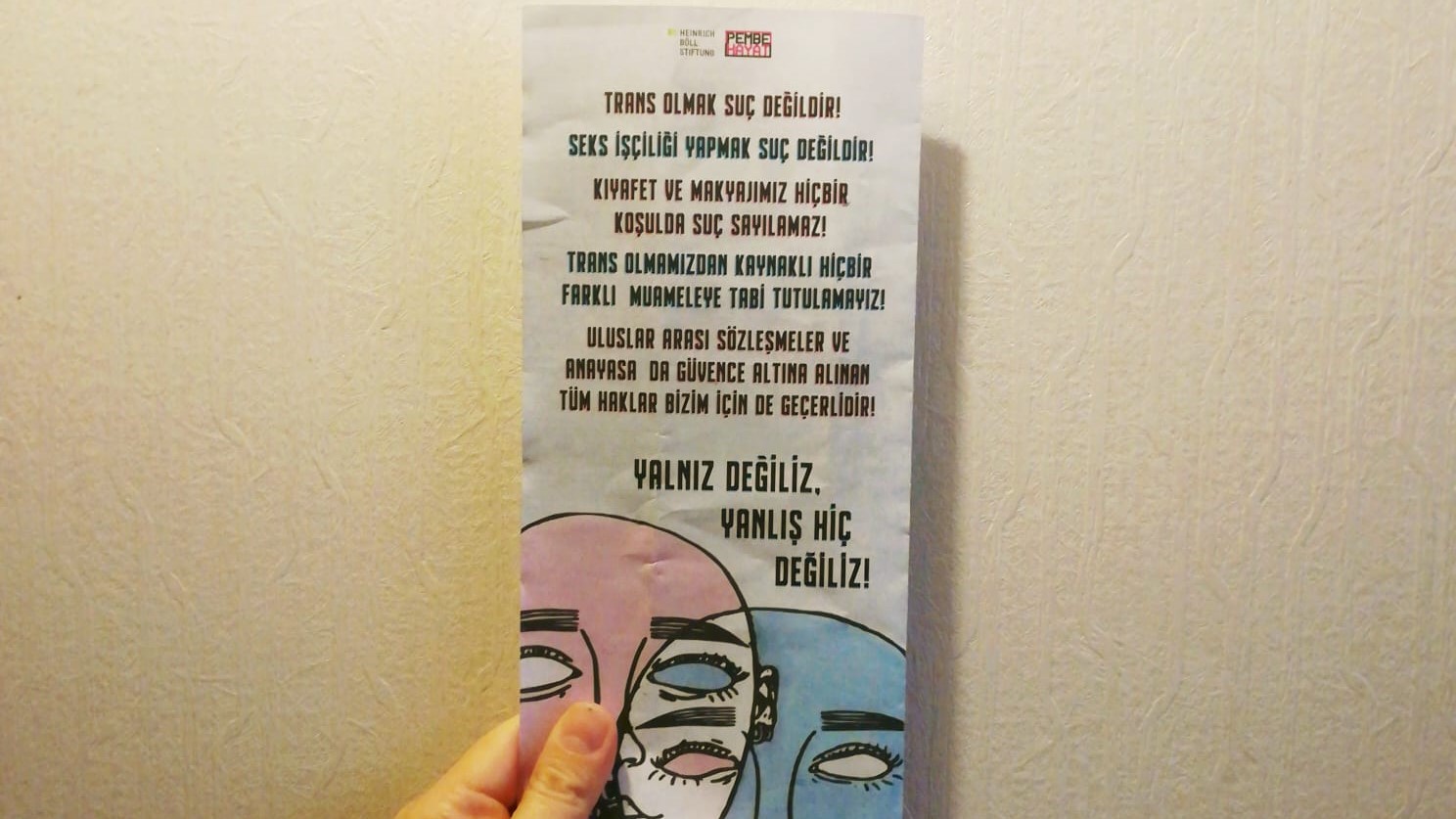 “Trans Olmak Suç Değildir!” broşürü güncellendi! | Kaos GL - LGBTİ+ Haber Portalı Haber