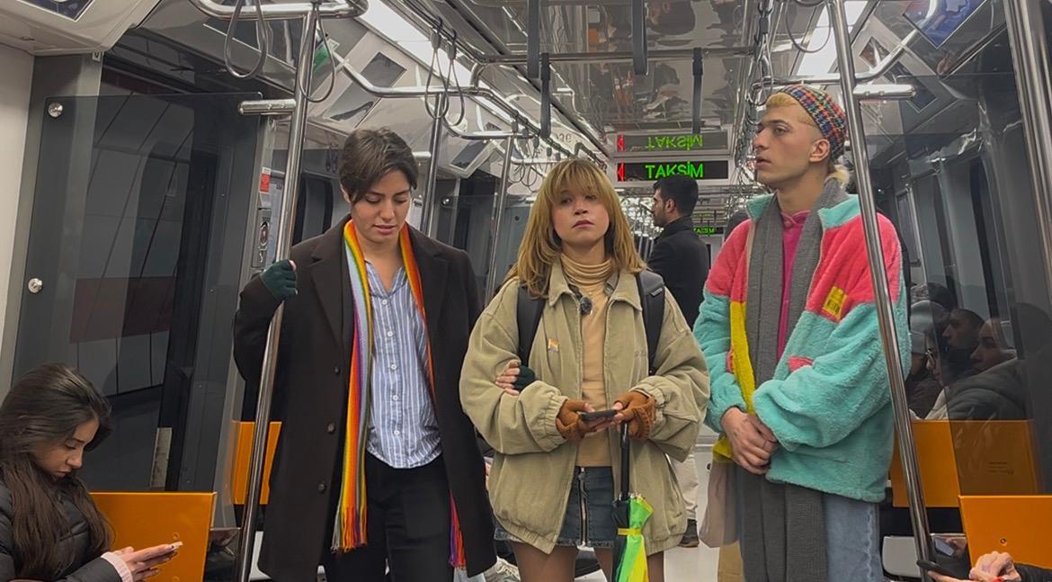Trans Onur Haftası, nefret belgeseline karşı İstanbul metrosundan seslendi: "Asıl faşist sizsiniz" | Kaos GL - LGBTİ+ Haber Portalı