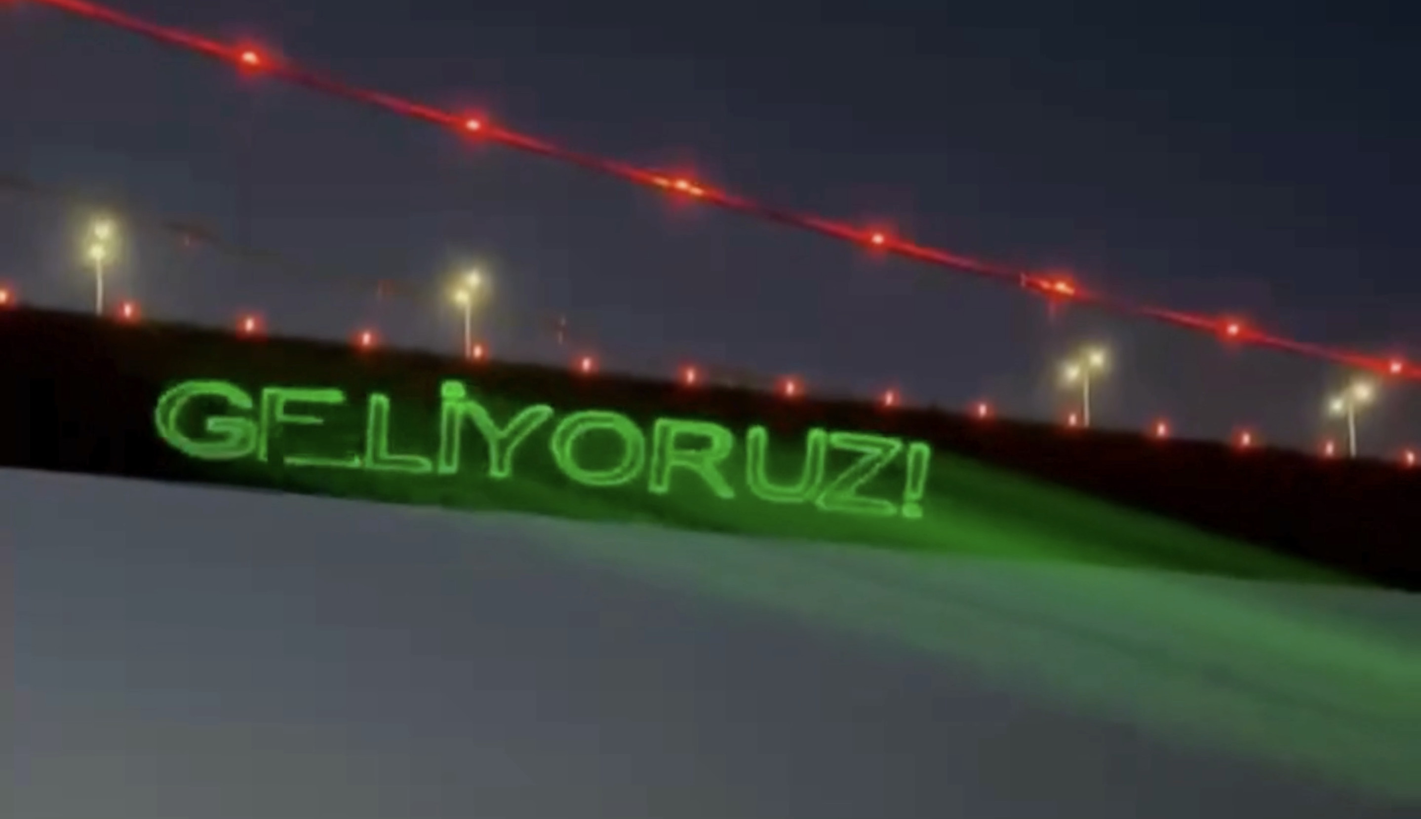 Trans Pride Week protest on the Bosphorus Bridge: Silence, we are coming | Kaos GL - News Portal for LGBTI+ News