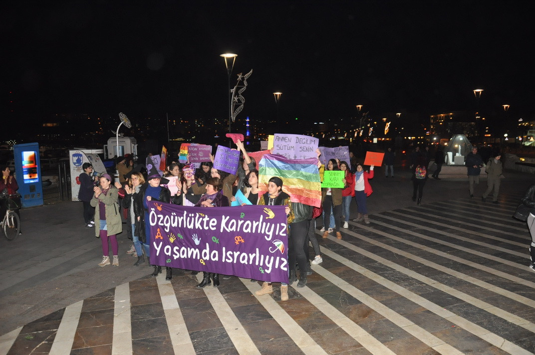 “Transfeminist isyanımızı büyütmek, yasımızı ve öfkemizi dayanışmayla buluşturmak için” | Kaos GL - LGBTİ+ Haber Portalı Haber