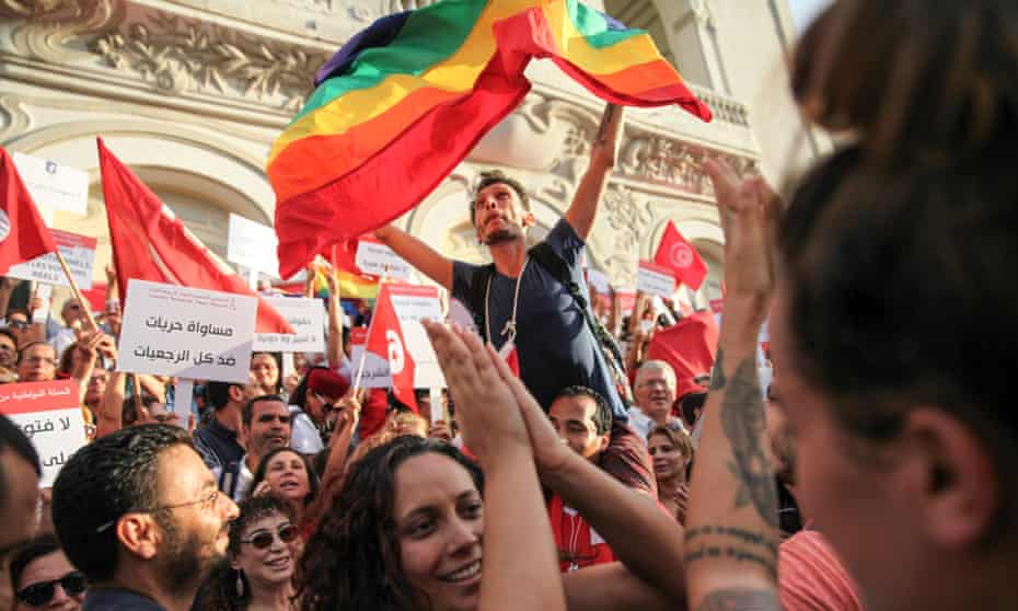 Tunus’ta LGBTİ+ aktivistine polisten saldırı | Kaos GL - LGBTİ+ Haber Portalı Haber