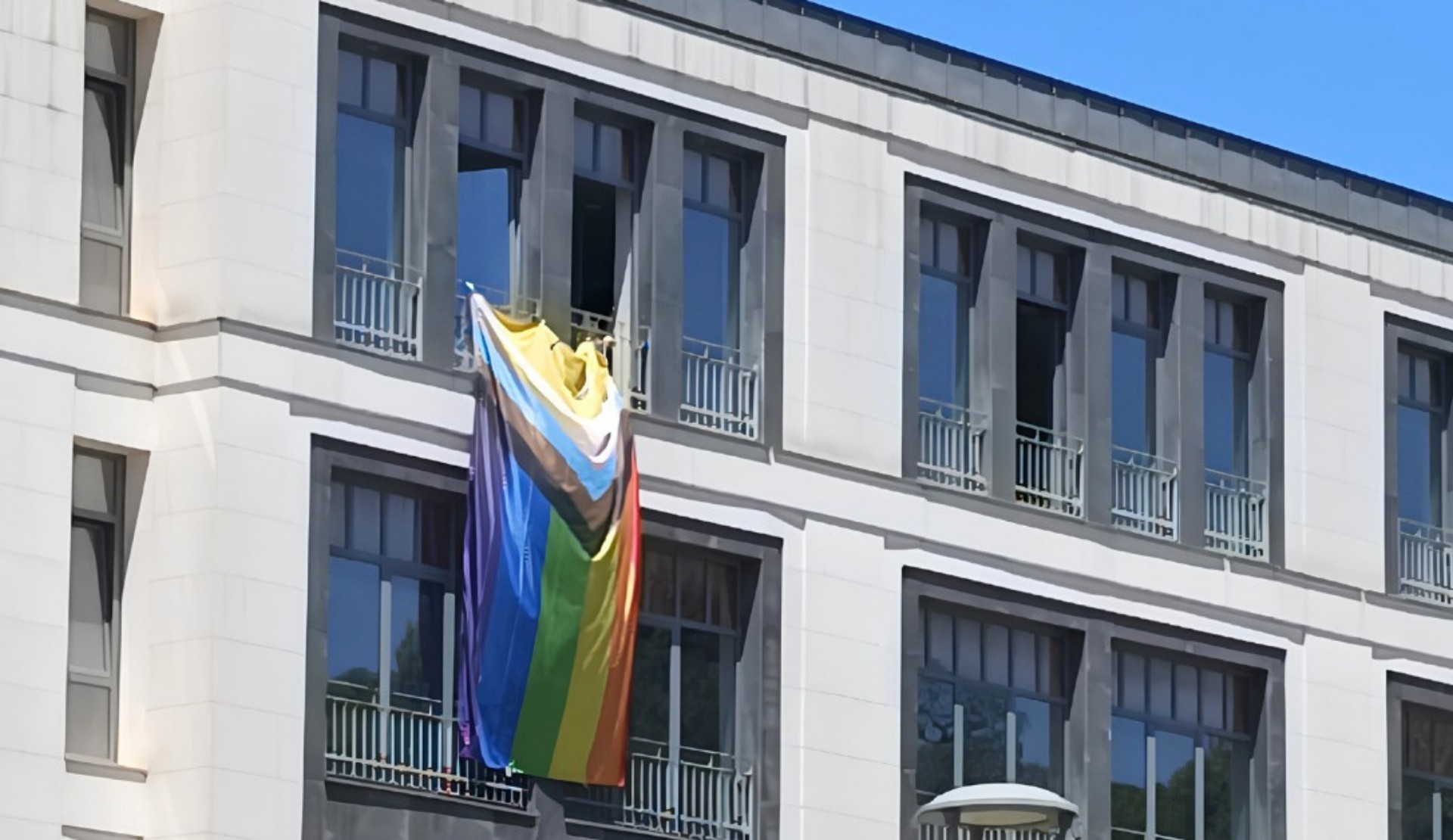 Türk Alman Üniversitesi’nde Onur Ayı için basın açıklaması: “Yasayla var olmadık, yasayla yok olmayacağız” Kaos GL - LGBTİ+ Haber Portalı