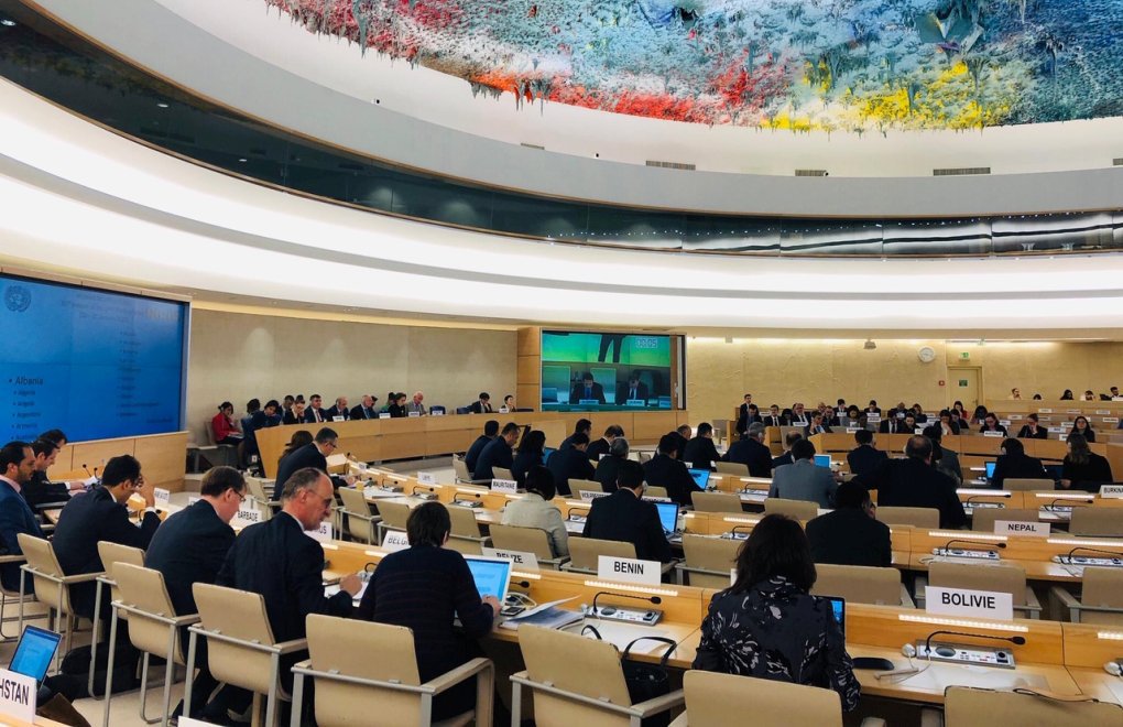 “Türkiye demokrasi notunu yükseltmek için ‘hatalardan ders çıkarmayı öğrenmiş’ devletlere kulak vermeli” | Kaos GL - LGBTİ+ Haber Portalı Haber