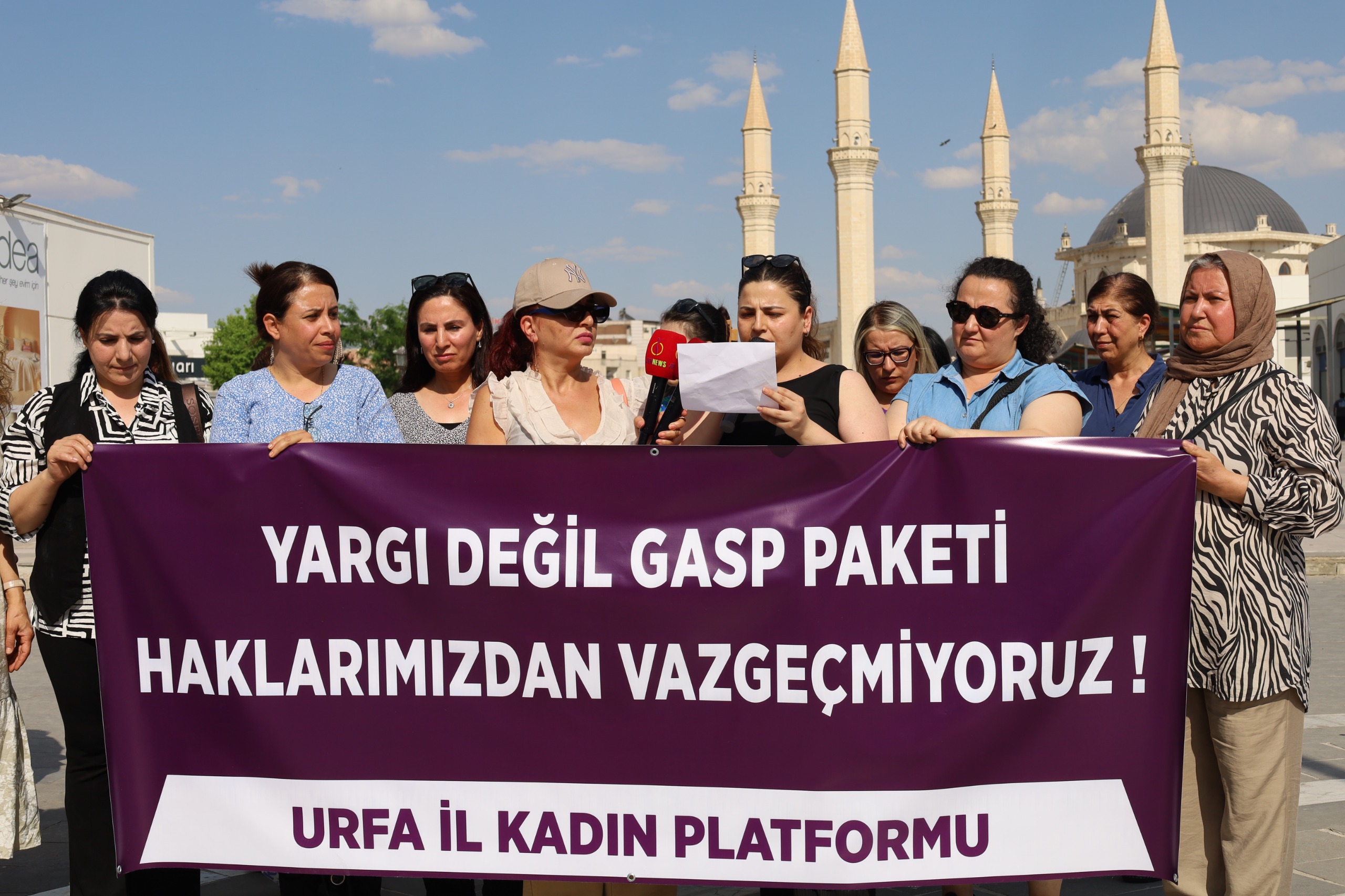 Urfa’da yargı paketine karşı eylem: “LGBTİ+’ların hakları pazarlık konusu yapılamaz” | Kaos GL - LGBTİ+ Haber Portalı