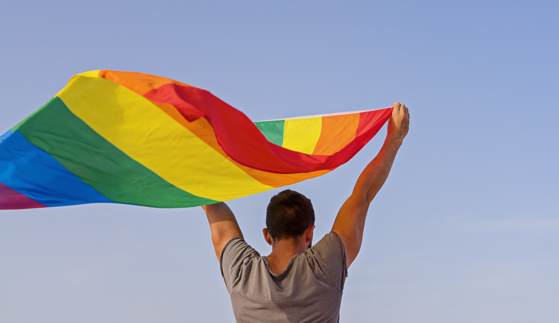 “Yasa taslakları geçmeden, genelgeler ve cumhurbaşkanlığı kararları ile LGBTİ+’lar insandışılaştırılıyor” Kaos GL - LGBTİ+ Haber Portalı