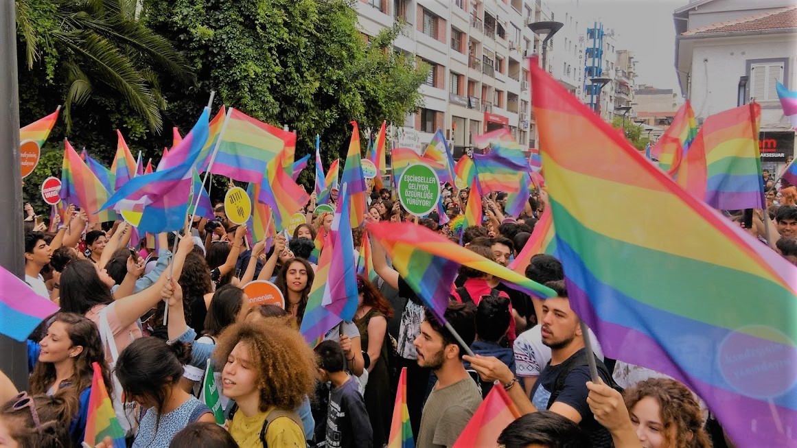 “Yer Var Mı?”: 12. İzmir Onur Haftası 24-30 Haziran’da! | Kaos GL - LGBTİ+ Haber Portalı Haber
