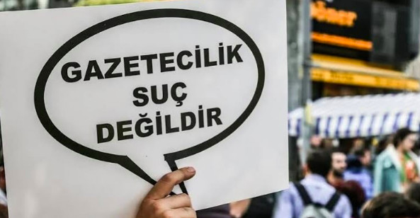 Yıldız Tar ve Ercüment Akdeniz’e “örgüt üyeliği” suçlaması: Gazetecilik faaliyetleri “delil” sayıldı | Kaos GL - LGBTİ+ Haber Portalı Haber