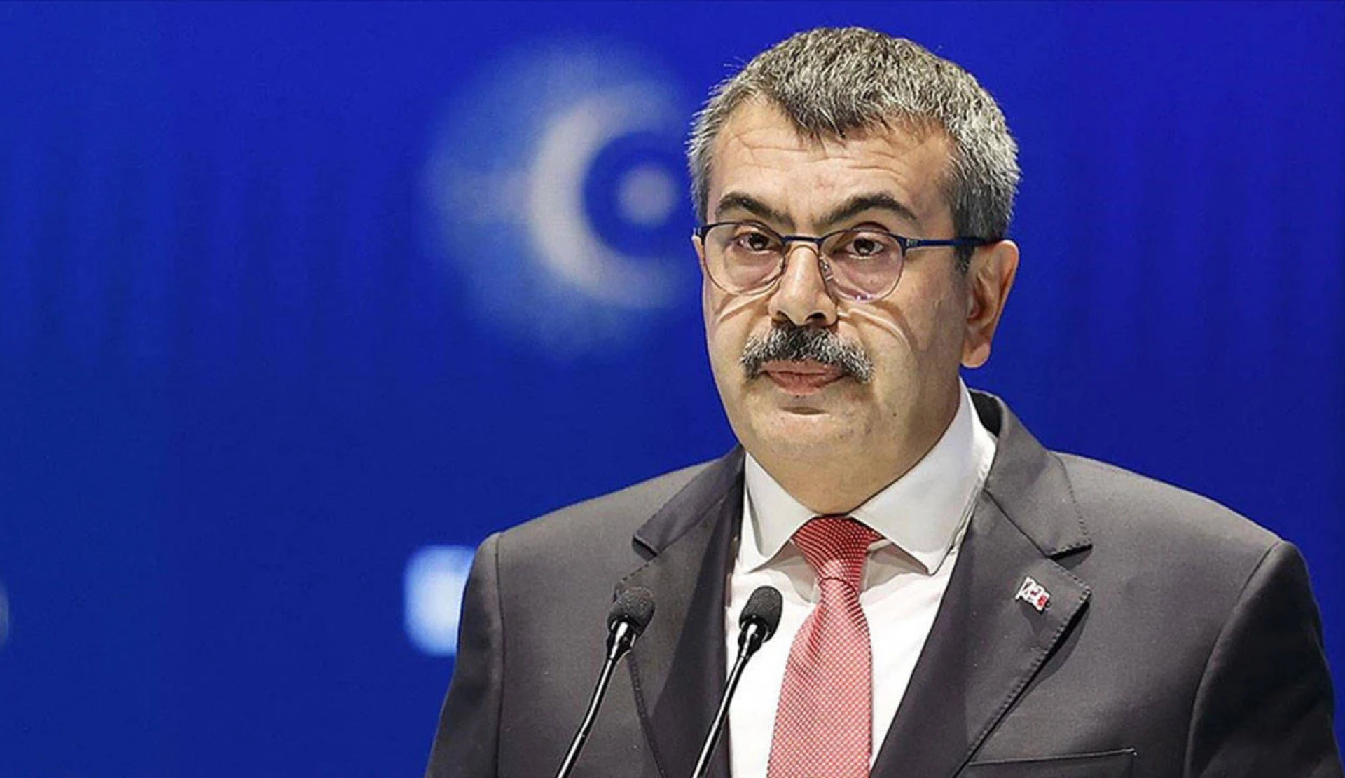 Yusuf Tekin: “Hukuken tesis edilmiş kimlik veya kayıt değişiklikleri, öğretmenlik mesleğini yürütmeye engel değil” Kaos GL - LGBTİ+ Haber Portalı