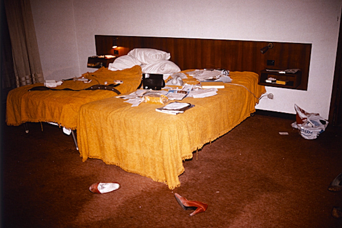 performans-cagrilari-ciktigin-ve-tikildigin-dolaplar-1