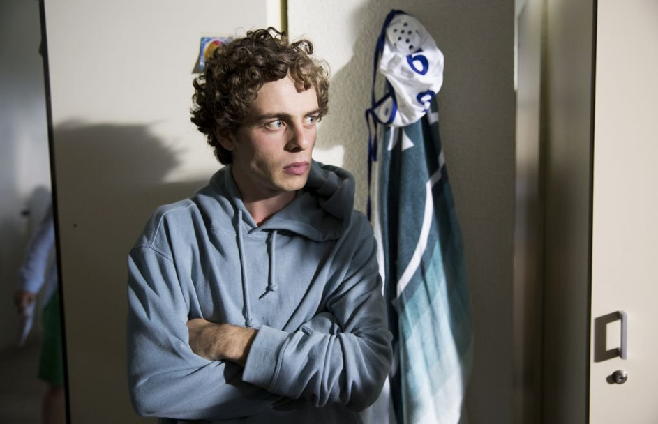 suyun-kiyisinda-bir-film-bilmemek-1