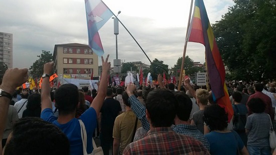 İnanç ve cinsel çeşitliliğin kesiştiği yerde: LGBTİ+ Aleviler | Kaos GL - LGBTİ+ Haber Portalı Gökkuşağı Forumu Köşe Yazısı