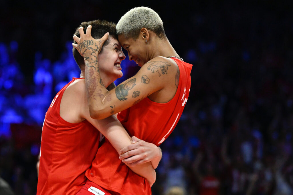 Renklerimiz kalır | Kaos GL - LGBTİ+ Haber Portalı Gökkuşağı Forumu Köşe Yazısı