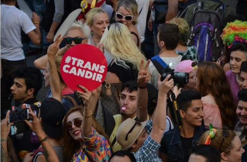 “Psikologlar cinsiyetin ikili sistemle sınırlı olmadığını bilirler” | Kaos GL - LGBTİ+ Haber Portalı Haber