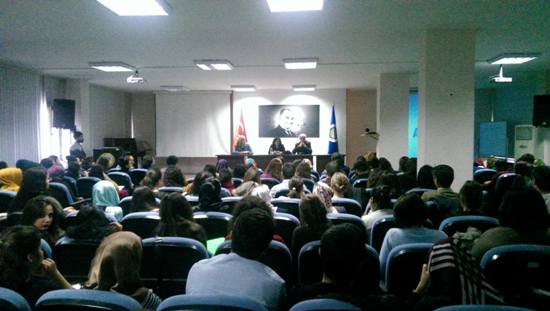 Aileler LGBT çocuklarının insan haklarını savundu | Kaos GL - LGBTİ+ Haber Portalı Haber