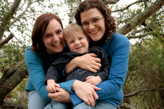 Türkiye&rsquo;de Eşcinsel Ebeveynlere Güven Düşük | Kaos GL - LGBTİ+ Haber Portalı Haber