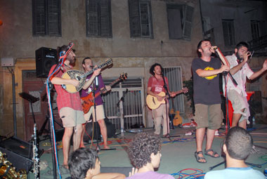 Lefkoşa'dan Antimilitaristler: 