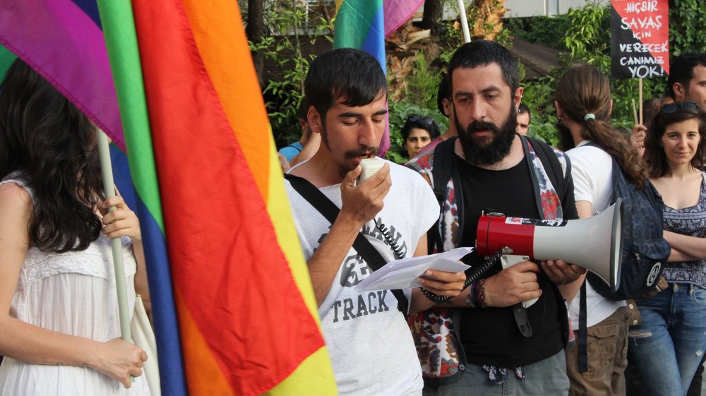 &lsquo;Hiç kimse asker doğmaz!&rsquo; | Kaos GL - LGBTİ+ Haber Portalı Haber