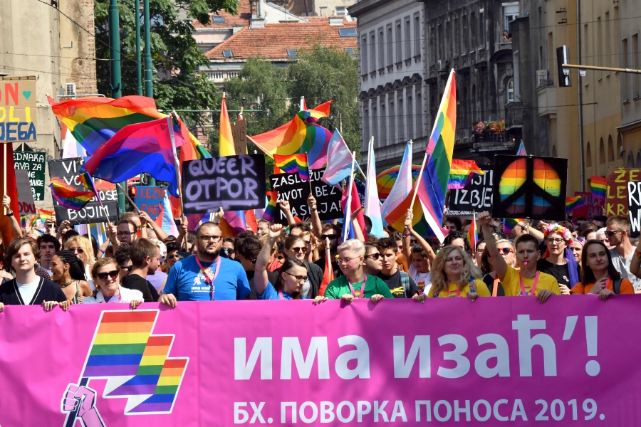 Gökkuşağı Bosna Hersek’te özgürce dalgalandı Kaos GL - LGBTİ+ Haber Portalı