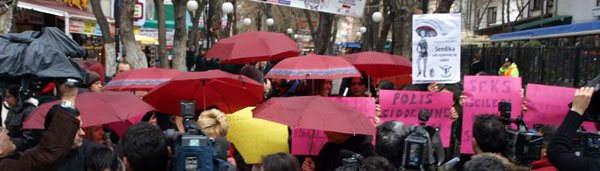 Antalya&rsquo;da Kabahatler Kanunu&rsquo;ndan 84 Kişiye Ceza | Kaos GL - LGBTİ+ Haber Portalı Haber