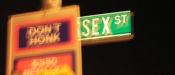 Kırmızı Sokak&rsquo;ta mücadele var | Kaos GL - LGBTİ+ Haber Portalı Haber