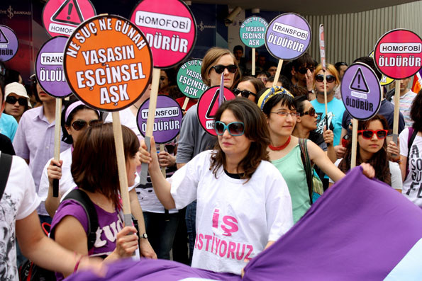 Sendikacılar LGBT’lerin Çalışma Hakkı İçin Buluşuyor Kaos GL - LGBTİ+ Haber Portalı