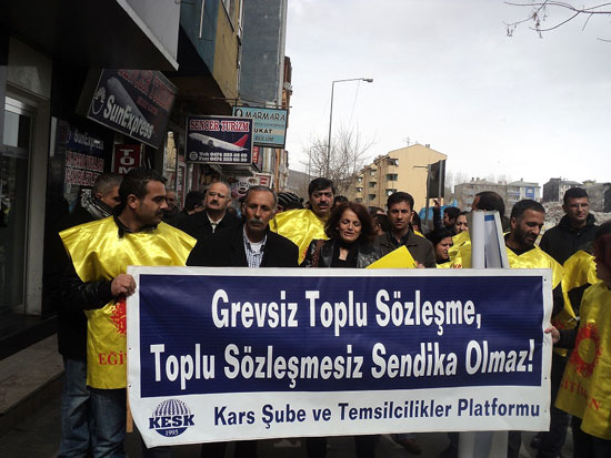 KESK Kars&rsquo;ta Basın Açıklaması Düzenledi | Kaos GL - LGBTİ+ Haber Portalı Haber