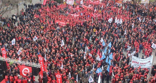 15 bin metal işçisi grevde! | Kaos GL - LGBTİ+ Haber Portalı Haber